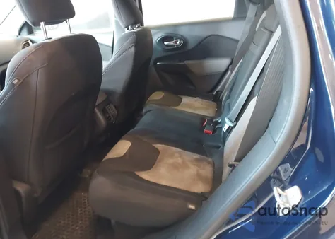 2014 Jeep Cherokee Latitude z USA, uszkodzony, nr VIN 1C4PJMCS1EW285506